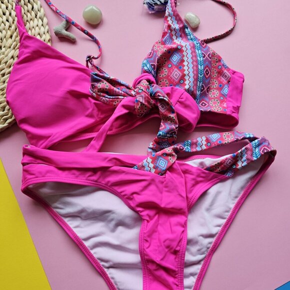 Brand New Women's Bikini Set – Vibrant Pink with Tribal Accents - Picture 2 of 9
